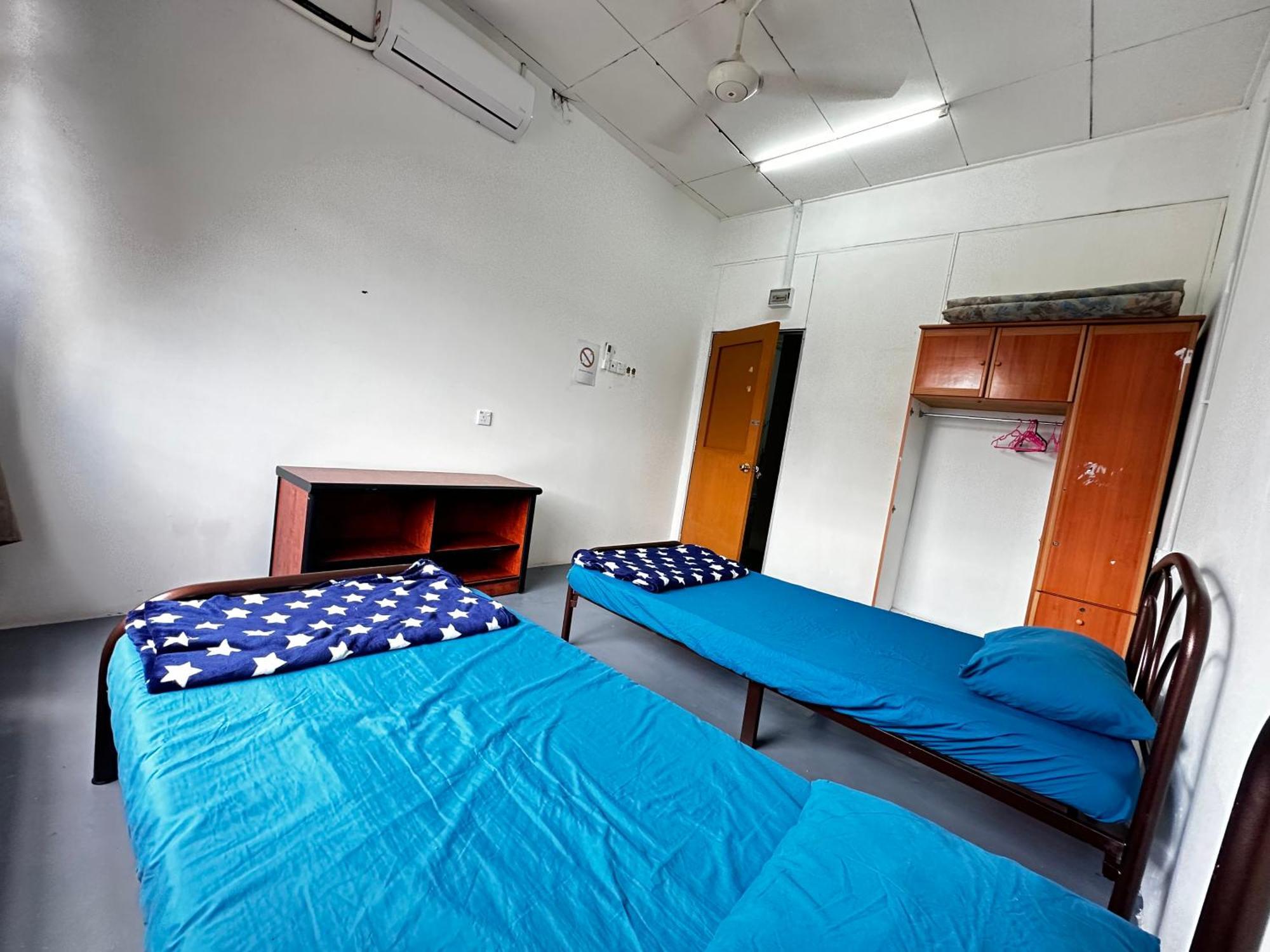Jiaxin Dormitory - Puteri Wangsa 家馨旅舍 Ulu Tiram Exterior photo