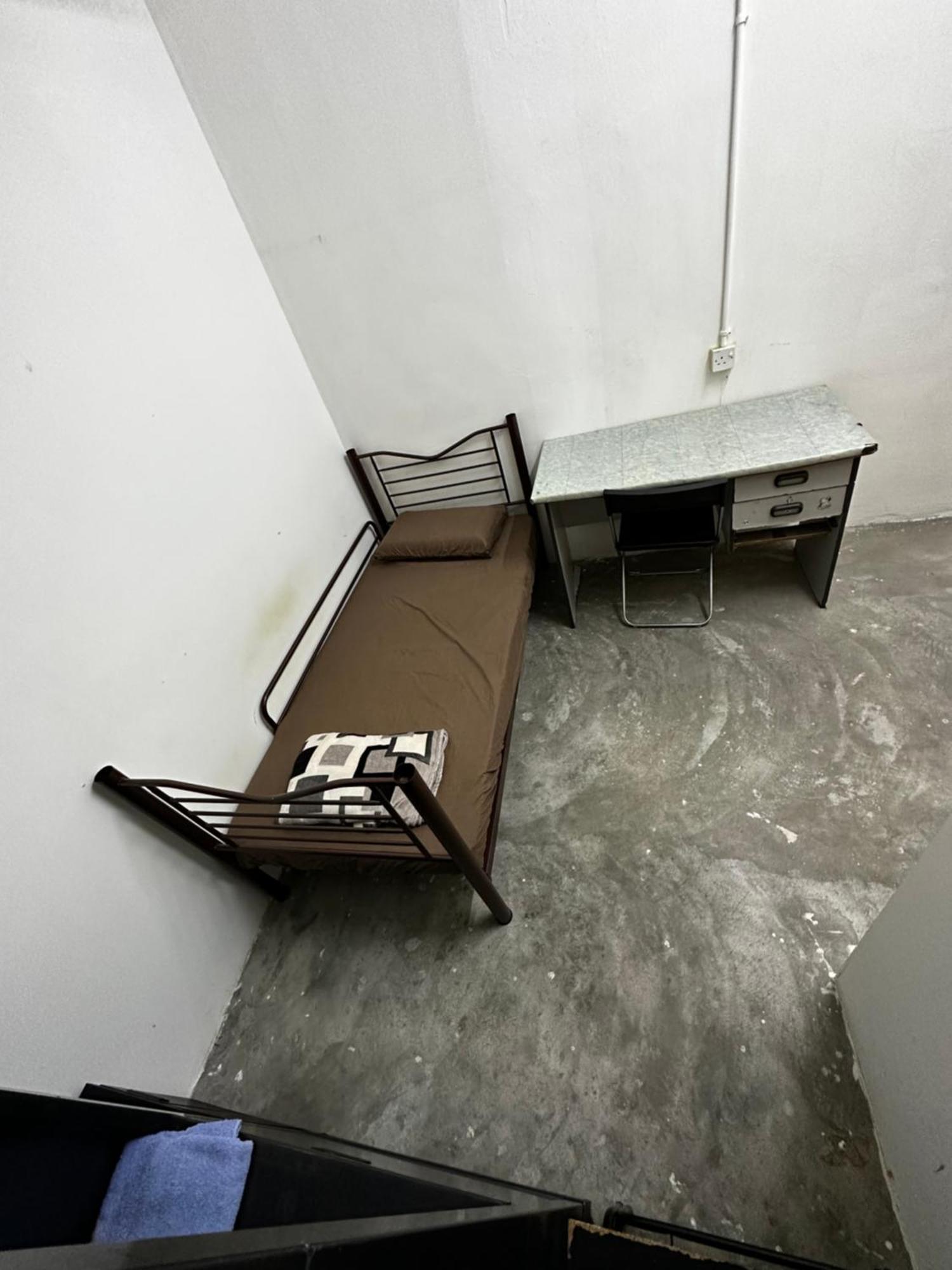 Jiaxin Dormitory - Puteri Wangsa 家馨旅舍 Ulu Tiram Exterior photo