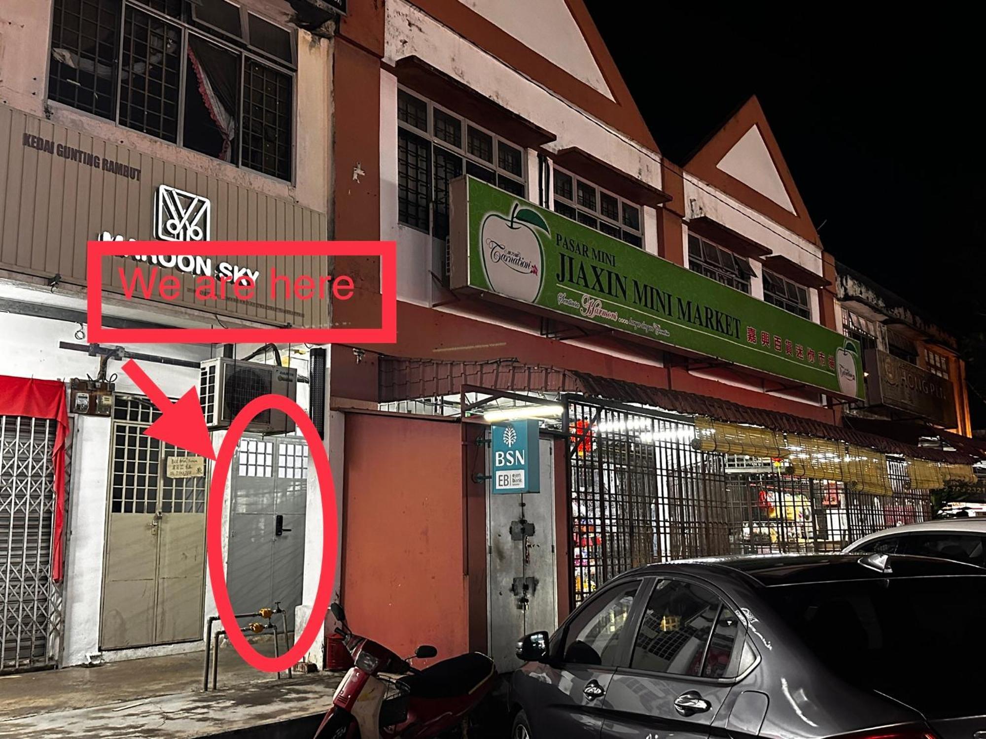 Jiaxin Dormitory - Puteri Wangsa 家馨旅舍 Ulu Tiram Exterior photo