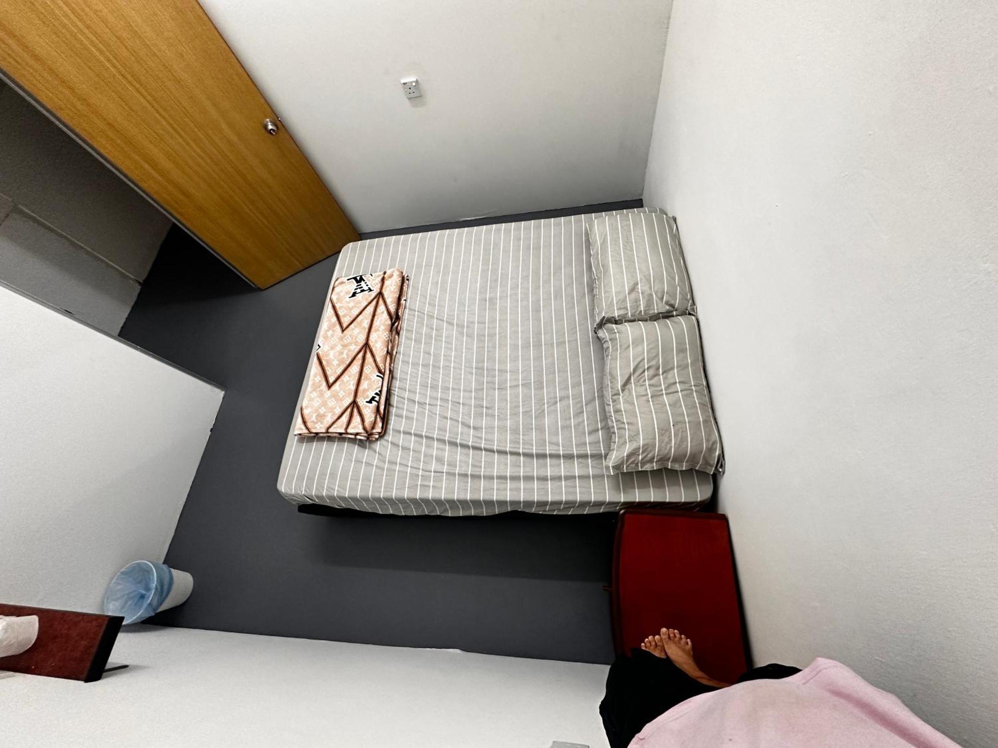 Jiaxin Dormitory - Puteri Wangsa 家馨旅舍 Ulu Tiram Exterior photo